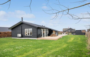 3 Bedroom Stunning Home In Frørup